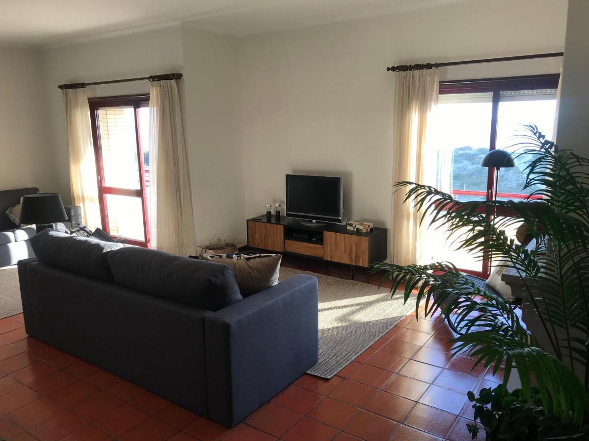 Beachfront Apartment With Swimming Pool ミンデロ エクステリア 写真